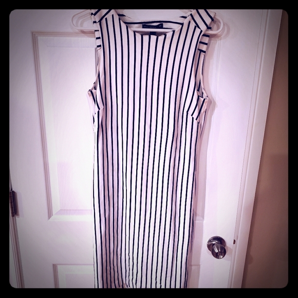 Banana Republic shift dress - Picture 3 of 4